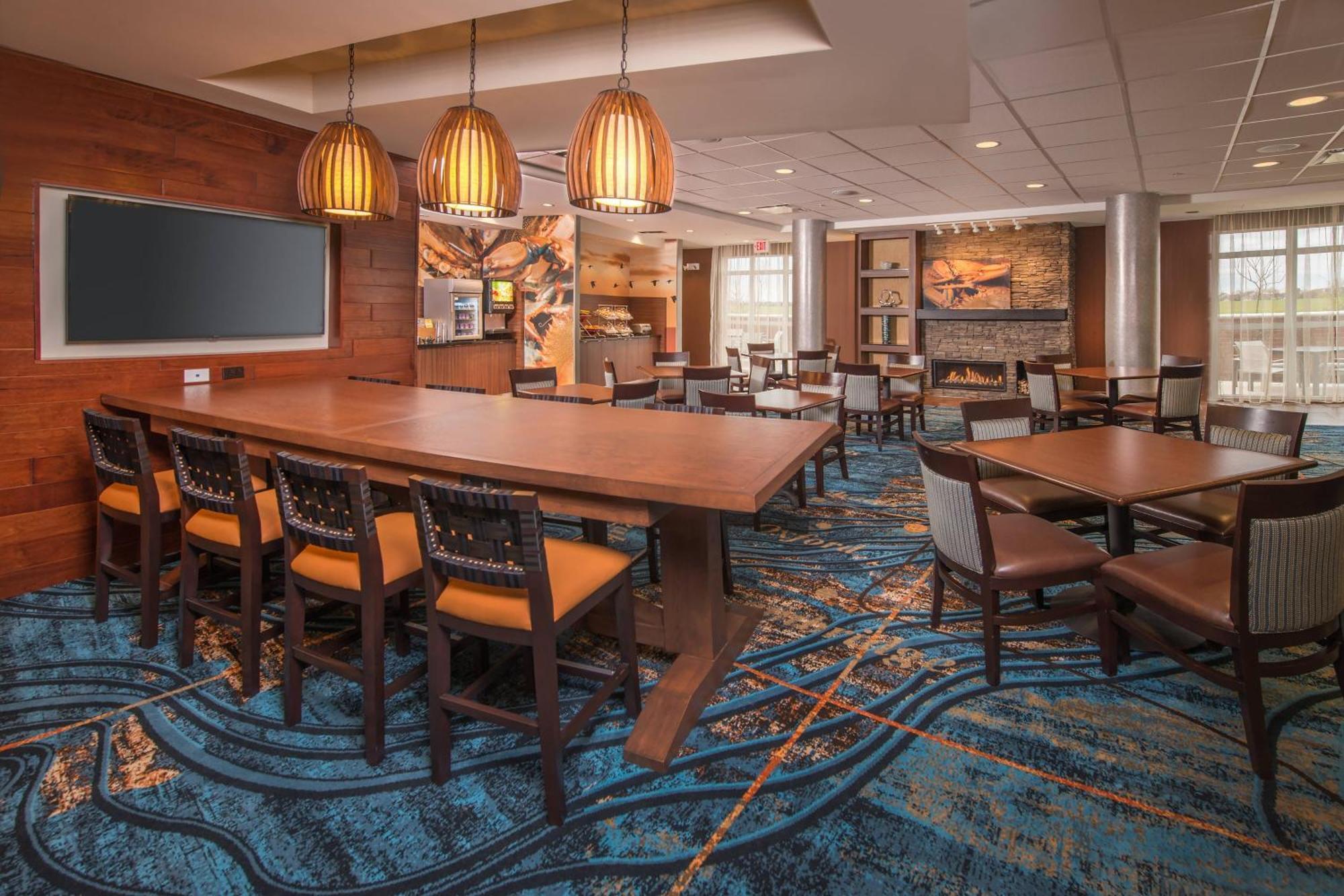 Fairfield Inn & Suites By Marriott Істон Екстер'єр фото