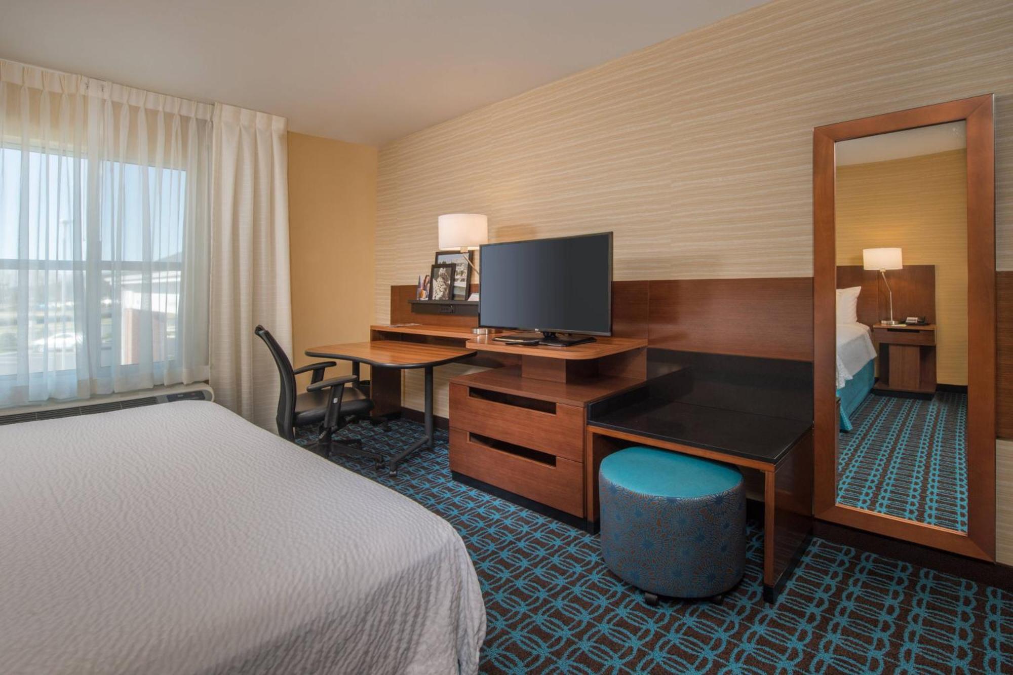 Fairfield Inn & Suites By Marriott Істон Екстер'єр фото